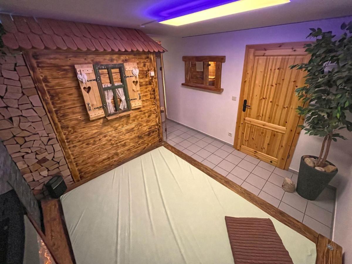 Comfortable Holiday Home With Hot Tub Teunz Zewnętrze zdjęcie